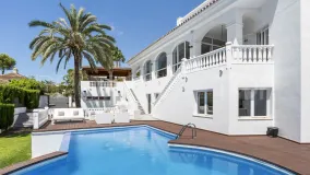 For sale villa in Elviria
