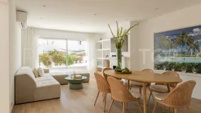 For sale town house in Las Petunias