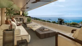Apartamento en venta en Estepona Playa con 4 dormitorios