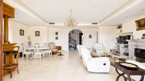 Villa en venta en La Quinta de 5 dormitorios