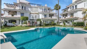 For sale duplex penthouse in Los Naranjos de Marbella
