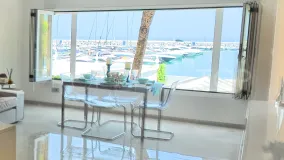Apartamento de 2 dormitorios en venta en Marbella - Puerto Banus