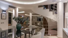 Se vende villa con 5 dormitorios en La Quinta
