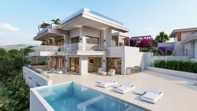 4 bedrooms villa in Estepona for sale