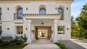 Comprar villa de 4 dormitorios en Los Arqueros