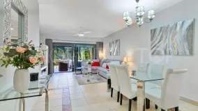 Ground floor apartment for sale in Benatalaya