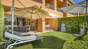 Ground floor apartment for sale in Benatalaya