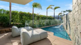 For sale Nueva Andalucia villa with 4 bedrooms