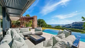 For sale El Madroñal villa