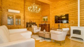 Chalet with 4 bedrooms for sale in Elviria