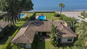 Estepona Este, villa a la venta