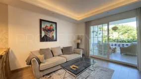 Apartamento planta baja en venta en Puente Romano II con 2 dormitorios