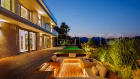 Marbella Este, villa con 6 dormitorios a la venta