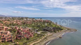 For sale Estepona ground floor apartment with 3 bedrooms