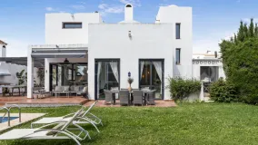 Se vende chalet en Nueva Andalucia