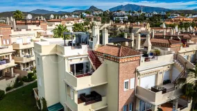 Ático de 2 dormitorios en venta en Benahavis