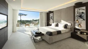 Villa de 5 dormitorios en venta en Nueva Andalucia