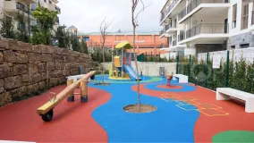 Se vende apartamento con 2 dormitorios en Estepona Centro