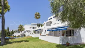 Comprar apartamento en Nueva Andalucia de 3 dormitorios