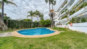 5 bedrooms duplex penthouse in Guadalmina Baja for sale