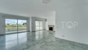 Guadalmina Baja, atico duplex de 5 dormitorios en venta