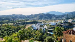 For sale villa with 4 bedrooms in Benahavis