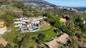 El Madroñal villa for sale
