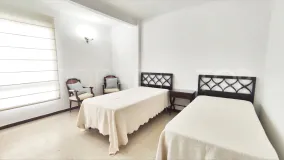 Marbella Centro, apartamento de 4 dormitorios en venta
