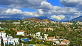 Villa with 7 bedrooms for sale in Nueva Andalucia
