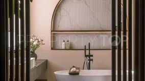 Nueva Andalucia, villa de 5 dormitorios en venta