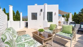 Se vende adosado de 4 dormitorios en Nueva Andalucia