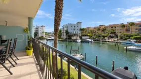 For sale apartment with 3 bedrooms in Sotogrande Puerto Deportivo