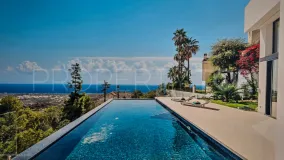 Villa de 4 dormitorios en venta en Los Altos de los Monteros