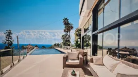 Villa de 4 dormitorios en venta en Los Altos de los Monteros