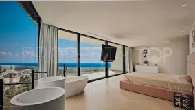 Villa de 4 dormitorios en venta en Los Altos de los Monteros