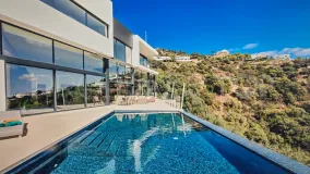 Villa de 4 dormitorios en venta en Los Altos de los Monteros