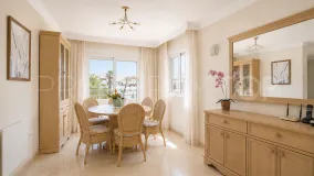 For sale duplex with 3 bedrooms in Elviria