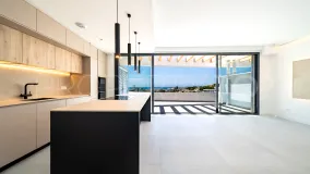 Duplex penthouse for sale in La Carihuela with 2 bedrooms