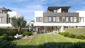 Villa pareada en venta de 3 dormitorios en Estepona