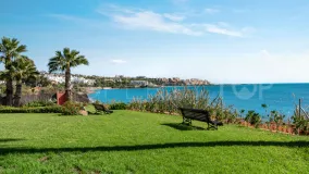 2 bedrooms town house in Estepona for sale