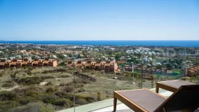 Villa for sale in Benahavis with 4 bedrooms