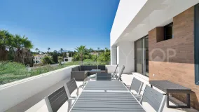 Villa for sale in Estepona