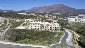 Apartamento con 3 dormitorios en venta en Estepona