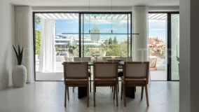 Nueva Andalucia 5 bedrooms villa for sale