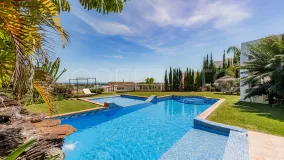 5 bedrooms villa for sale in Benahavis