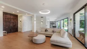 5 bedrooms villa for sale in Benahavis