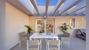 Ático de 2 dormitorios en venta en Nueva Andalucia