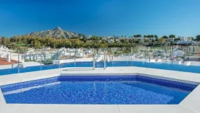 Apartamento a la venta en Nueva Andalucia con 3 dormitorios