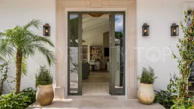 Nagüeles villa for sale