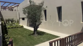 For sale villa in Benahavis with 3 bedrooms